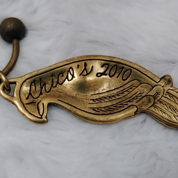 3/$15 Chico's 2010 Keychain - Picture 3 of 6